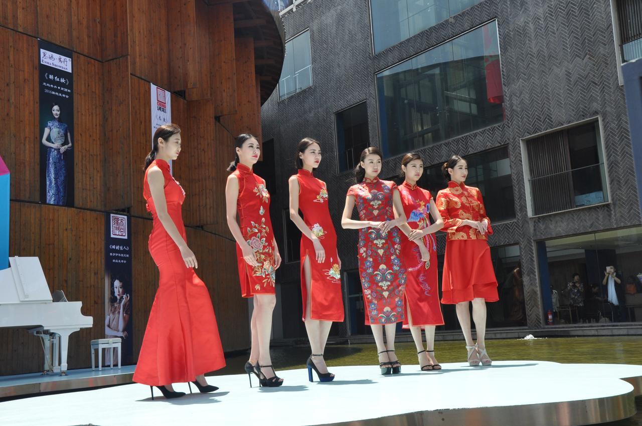 China Community Culture & Art Hotel Qingdao Buitenkant foto